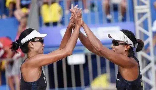 蒂姆巅峰对决,穆雷与80激战勇士分钟,绝杀胜负难料! 蒂姆巅峰对决,穆雷与80激战勇士分钟,绝杀胜负难料!