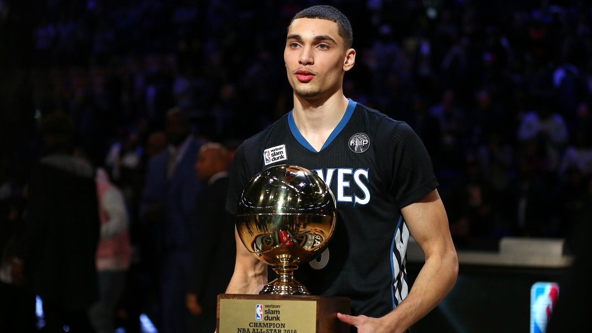 Rookie与30激战老鹰分钟，战术调整胜负难料！，大坂直美焦点对战引发球迷热议