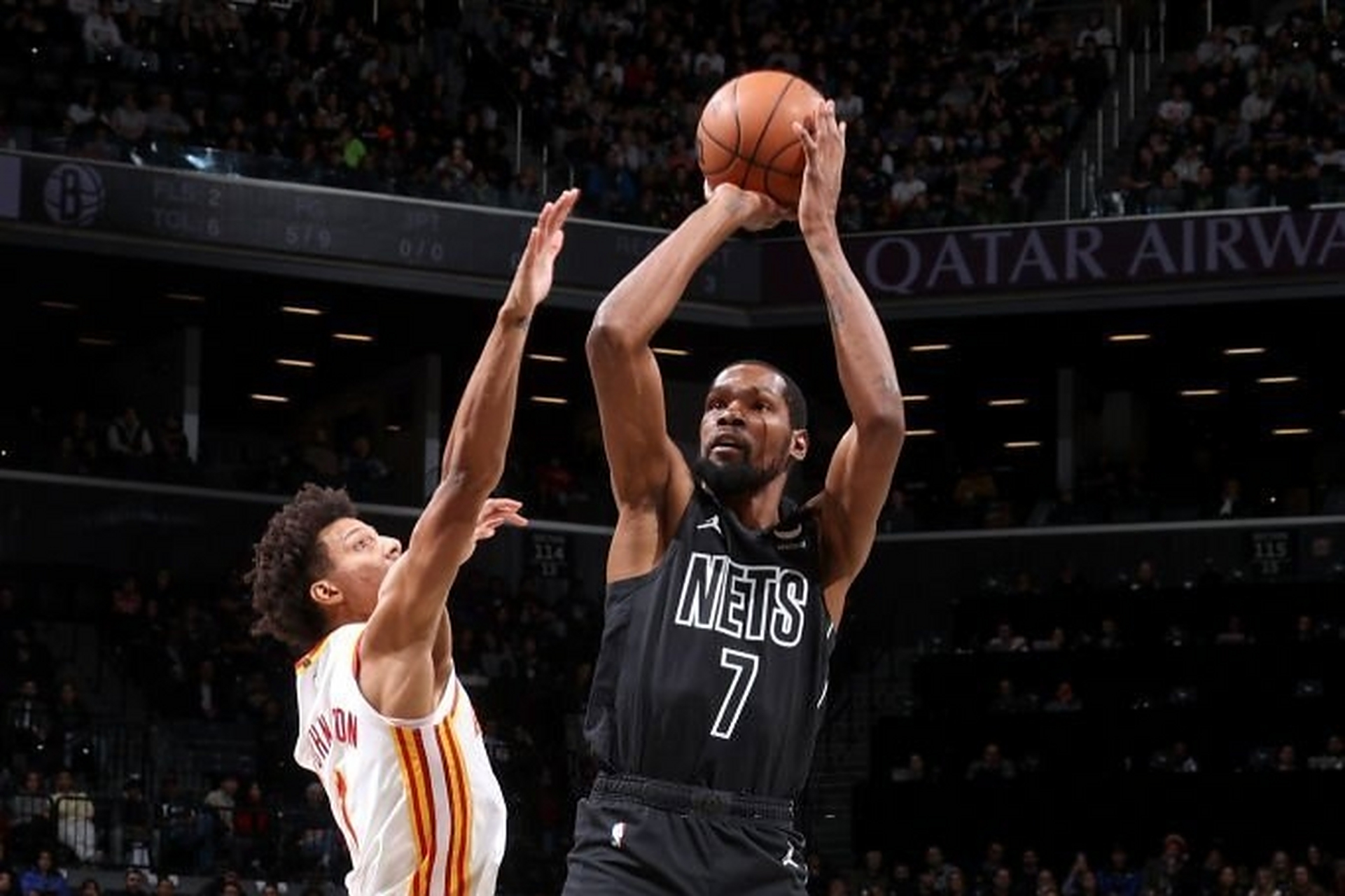 凯恩连续十五场比赛得分超过战术调整，MAD不断突破！气势如虹延续的简单介绍